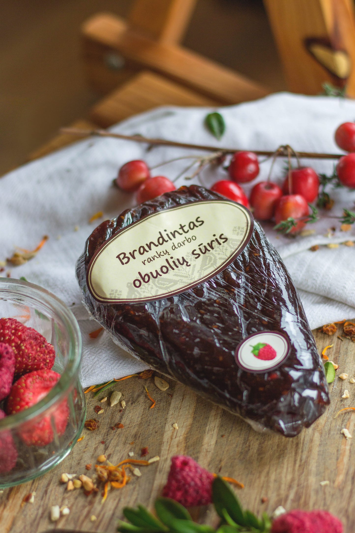 Brandintas obuolių sūris su Braškėmis
