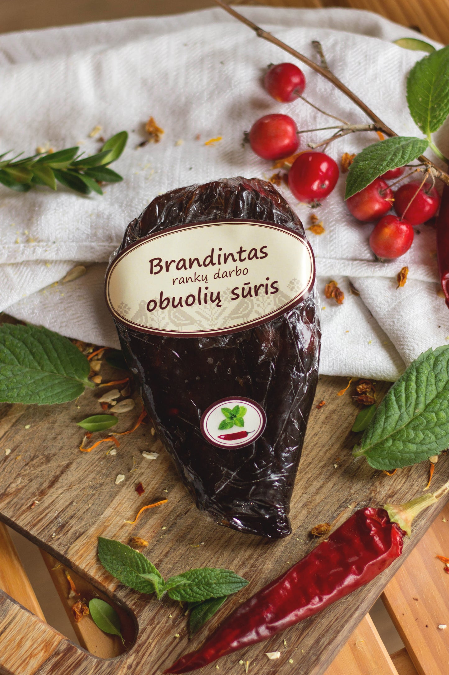 Brandintas obuolių sūris su Piri piri aitriąja paprika ir Mėta